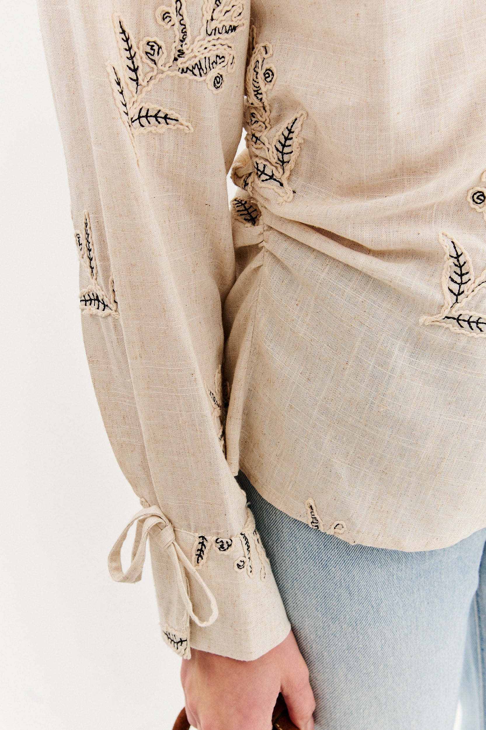 Timeless Leaves linen shirt - Image 6